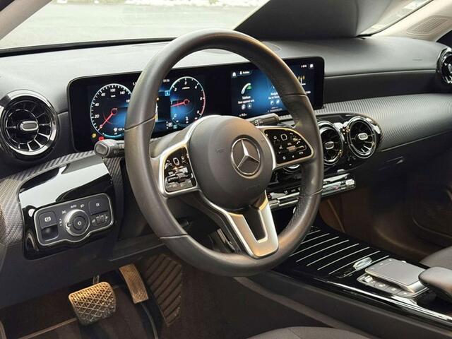 Mercedes-Benz A-Klasse 200 d Business Line