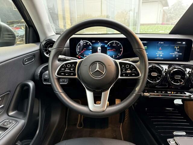 Mercedes-Benz A-Klasse 200 d Business Line