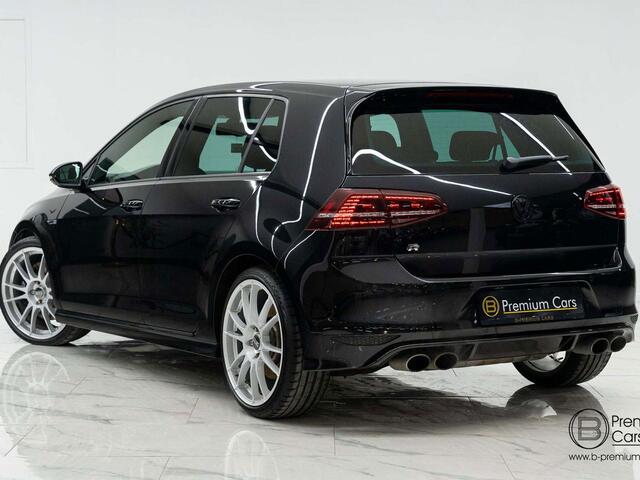 Volkswagen Golf R 2.0 DSG 4 Motion ACC 19 OZ wheels Alcantara
