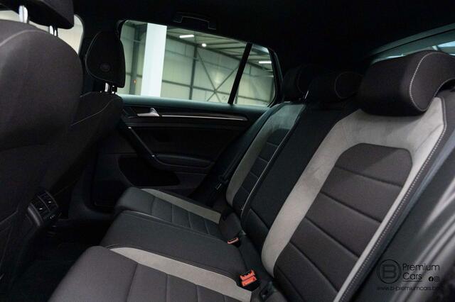 Volkswagen Golf R 2.0 DSG 4 Motion ACC 19 OZ wheels Alcantara