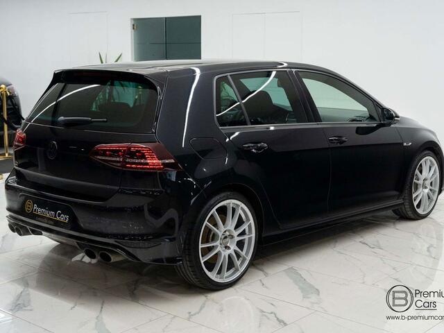 Volkswagen Golf R 2.0 DSG 4 Motion ACC 19 OZ wheels Alcantara
