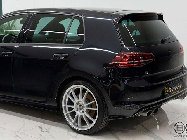 Volkswagen Golf R 2.0 DSG 4 Motion ACC 19 OZ wheels Alcantara