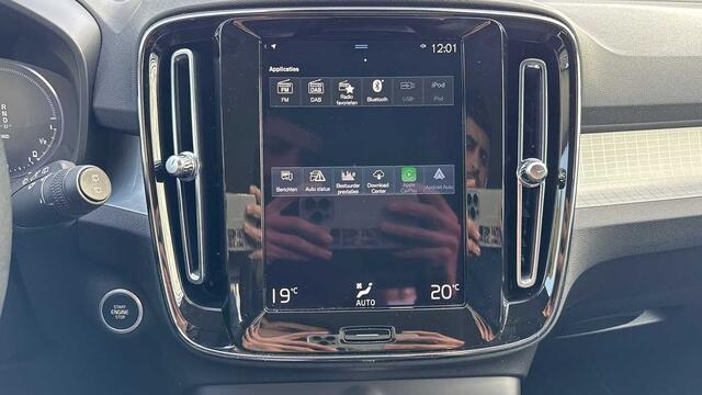 Volvo XC40 Recharge Inscription, T5 plug-in hybrid 3YEAR WARRANTY