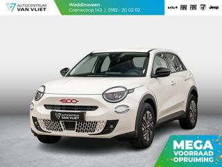 FIAT 600 600e RED 54 kWh | Uit voorraad leverbaar | 17% Bijtelling | Mega scherpe Prijs | Gratis Wallbox