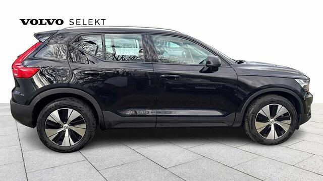 Volvo XC40 Momentum Pro B4 mildhybrid 3YEAR WARRANTY