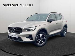 Volvo XC40 Plus, B4 Mild hybride, Benzine, Dark