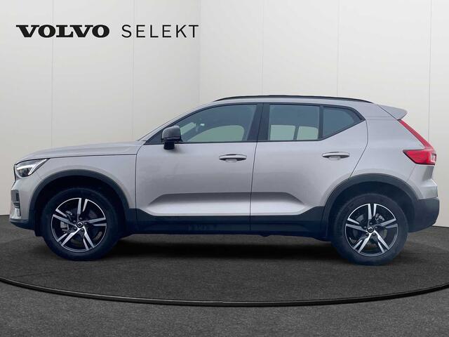Volvo XC40 Plus, B4 Mild hybride, Benzine, Dark
