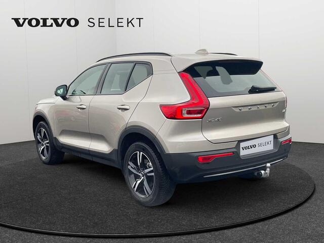 Volvo XC40 Plus, B4 Mild hybride, Benzine, Dark