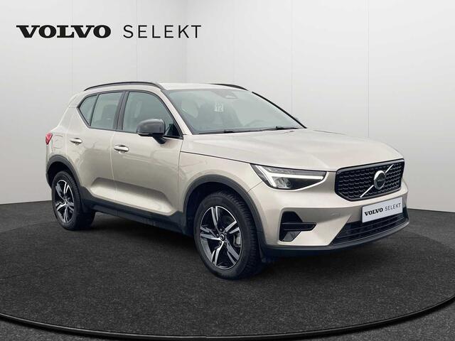 Volvo XC40 Plus, B4 Mild hybride, Benzine, Dark