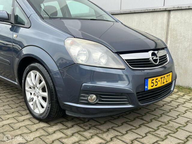 Opel Zafira TREKHAAK CARPLAY APK AIRCO 7PERS CRUISE 270D KM