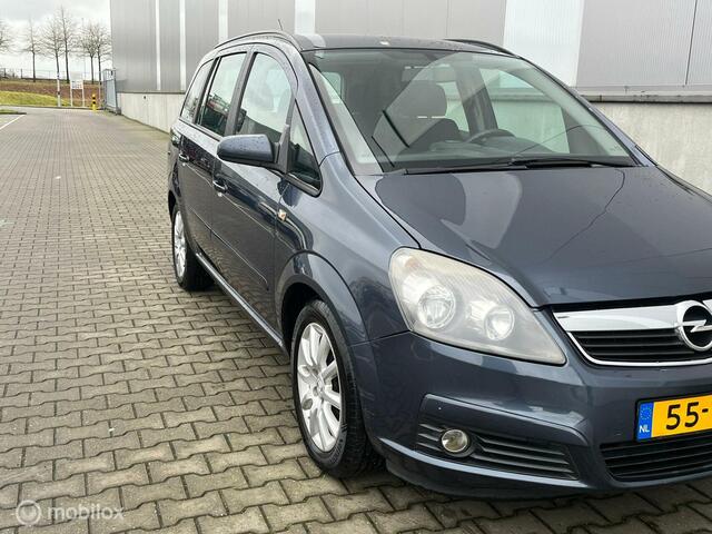 Opel Zafira TREKHAAK CARPLAY APK AIRCO 7PERS CRUISE 270D KM
