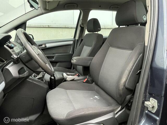 Opel Zafira TREKHAAK CARPLAY APK AIRCO 7PERS CRUISE 270D KM
