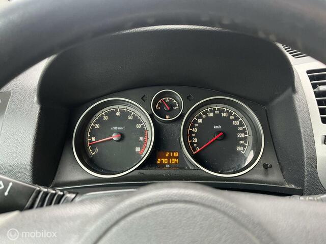 Opel Zafira TREKHAAK CARPLAY APK AIRCO 7PERS CRUISE 270D KM