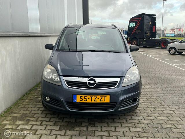 Opel Zafira TREKHAAK CARPLAY APK AIRCO 7PERS CRUISE 270D KM