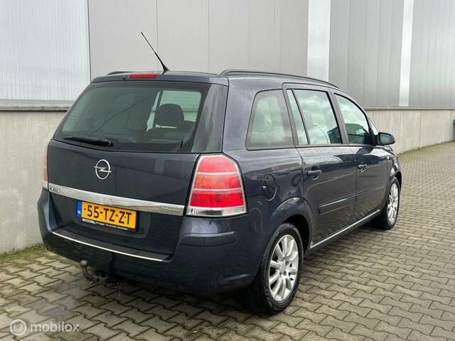 Opel Zafira TREKHAAK CARPLAY APK AIRCO 7PERS CRUISE 270D KM