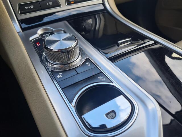 Jaguar XF 2.2D Sportspack