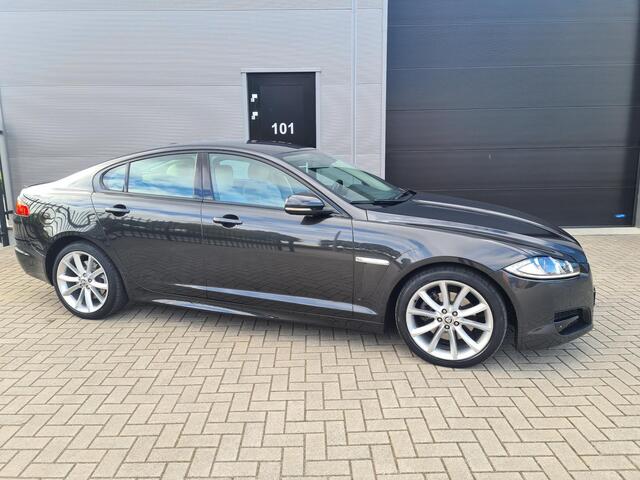 Jaguar XF 2.2D Sportspack