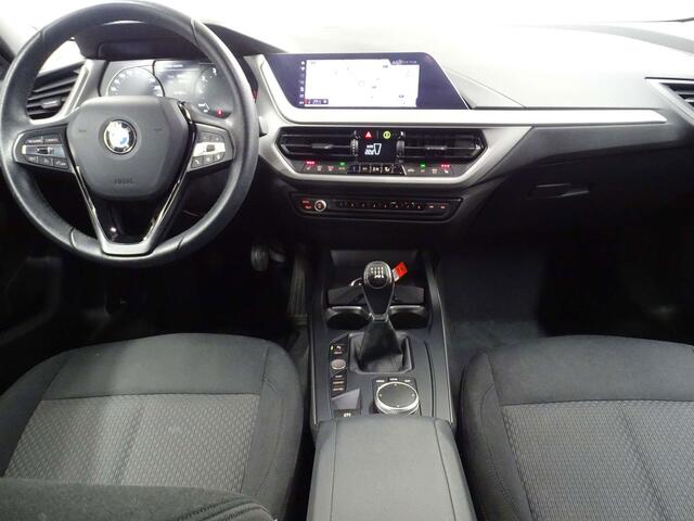 BMW 1-Serie 118 i Hatch New FULL LED-NAVI-PARKING-CRUISE