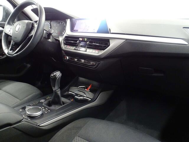 BMW 1-Serie 118 i Hatch New FULL LED-NAVI-PARKING-CRUISE