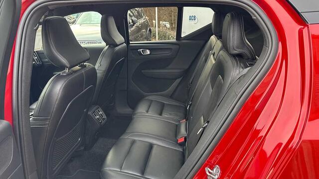 Volvo XC40 R-Design T3 3YEAR WARRANTY