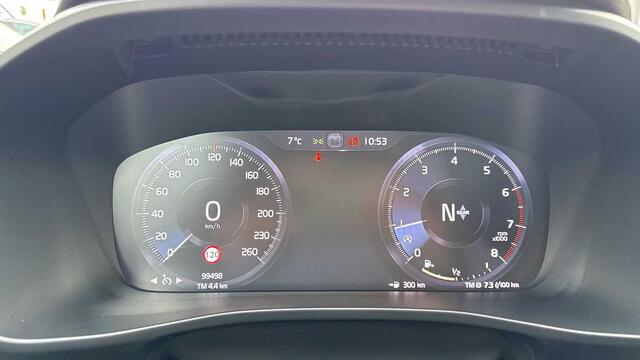 Volvo XC40 R-Design T3 3YEAR WARRANTY