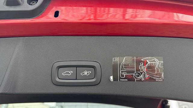 Volvo XC40 R-Design T3 3YEAR WARRANTY