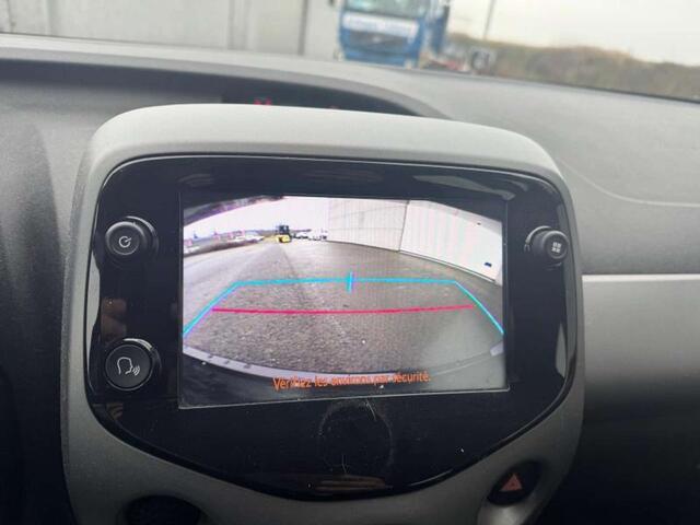 Toyota Aygo 5 d. 1,0 VVT-i 5MT x-play LHD