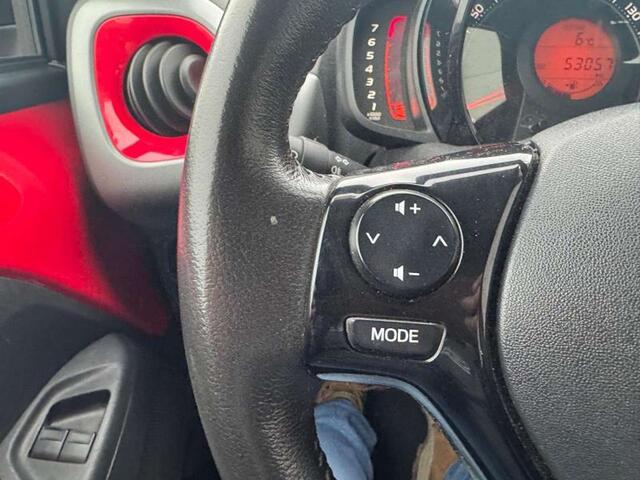 Toyota Aygo 5 d. 1,0 VVT-i 5MT x-play LHD