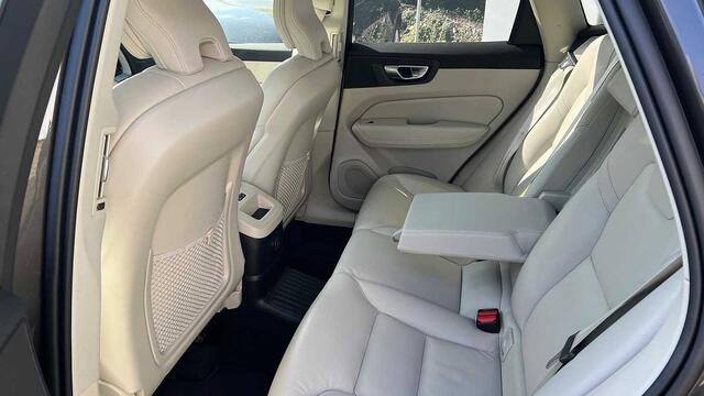 Volvo XC60 Recharge Plus Dark, T6 AWD Plug in Hybride 3YEAR WARRANTY