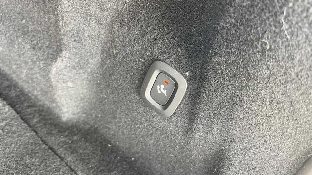 Volvo XC60 Recharge Plus Dark, T6 AWD Plug in Hybride 3YEAR WARRANTY