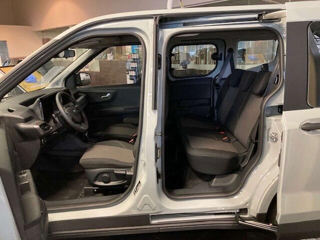 Ford Tourneo Courier Trend Automaat/Navigatie/5j Ford garantie