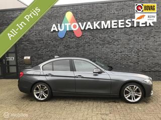 BMW 3-SERIE 330i