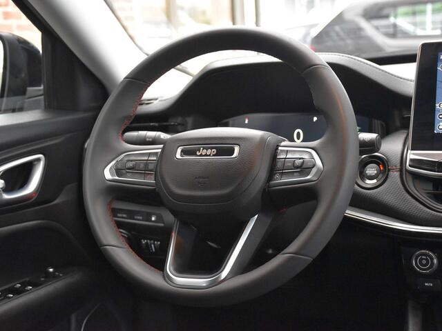 Jeep Compass 1.3 T PHEV / 4XE / TRAILHAWK / CARPLAY / CAM / LED