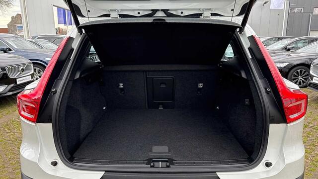 Volvo XC40 Momentum Pro, T2 Geartronic 3YEAR WARRANTY