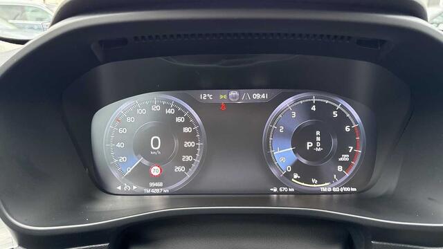 Volvo XC40 Momentum Pro, T2 Geartronic 3YEAR WARRANTY