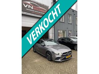 MERCEDES-BENZ A-KLASSE 200 Business Solution AMG PANO SFEER LED