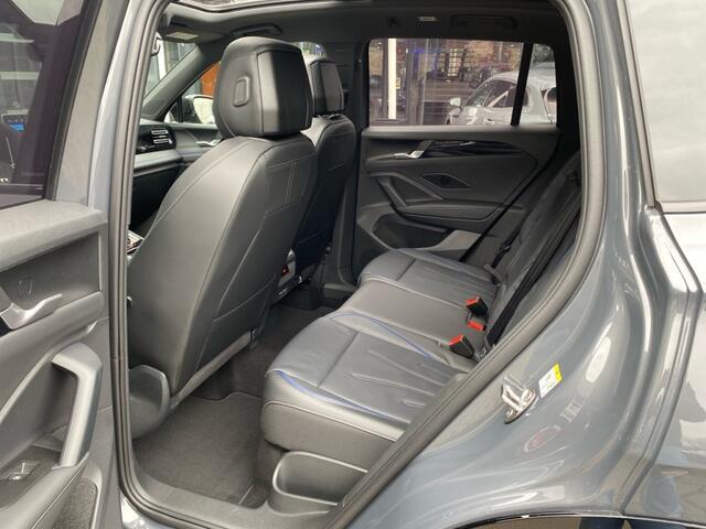 Volkswagen Tiguan 1.5 TSI EHYBRID R-LINE BLACK-OPTIK LEDER/PANO-DAK/TREKHAAK/LEDER/360-C