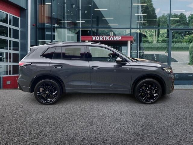 Volkswagen Tiguan 1.5 TSI EHYBRID R-LINE BLACK-OPTIK LEDER/PANO-DAK/TREKHAAK/LEDER/360-C