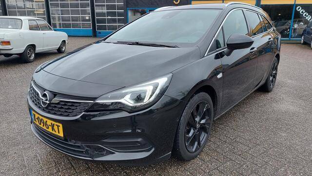 Opel Astra SPORTS TOURER+