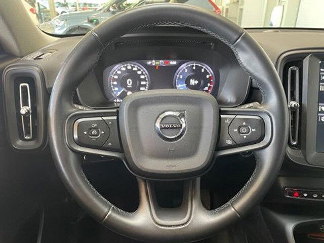 Volvo XC40 T2 Momentum App ConnectDigital CockpitSensoren achter