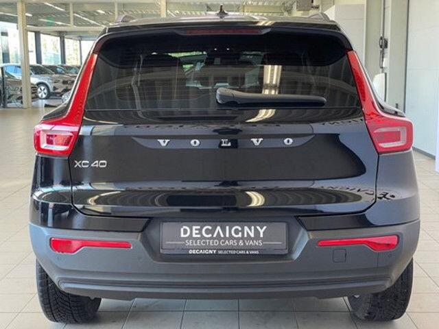 Volvo XC40 T2 Momentum App ConnectDigital CockpitSensoren achter