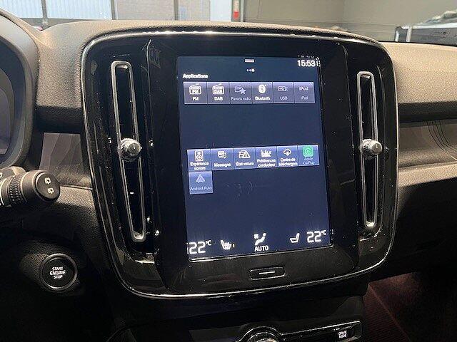 Volvo XC40 Recharge Ultimate, T4 plug-in hybrid, Électrique/essence, Dark