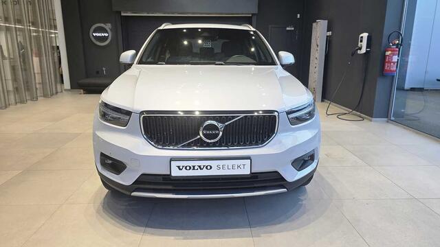 Volvo XC40 Momentum Pro, T2 manual