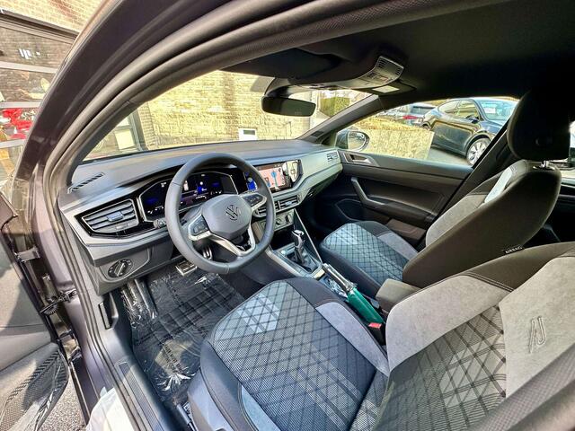 Volkswagen Taigo 1.0 TSI R-Line Business DSG Limited  0 km 