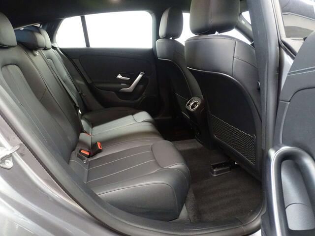 Mercedes-Benz CLA-Klasse 180 d ShootingBrake Luxury GTRONIC FULL LED-CUIR-NAVI