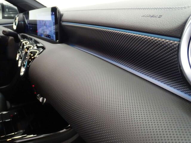 Mercedes-Benz CLA-Klasse 180 d ShootingBrake Luxury GTRONIC FULL LED-CUIR-NAVI
