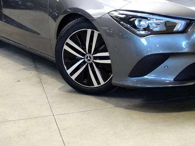 Mercedes-Benz CLA-Klasse 180 d ShootingBrake Luxury GTRONIC FULL LED-CUIR-NAVI