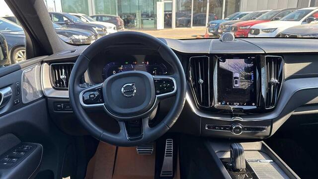 Volvo XC60 Recharge R-Design, T8 AWD Plug in Hybride 3YEAR WARRANTY