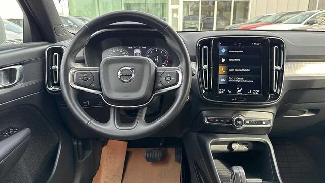Volvo XC40 Momentum Pro, B4 mildhybrid 3YEAR WARRANTY