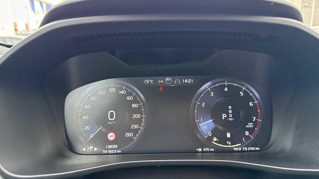 Volvo XC40 Momentum Pro, B4 mildhybrid 3YEAR WARRANTY